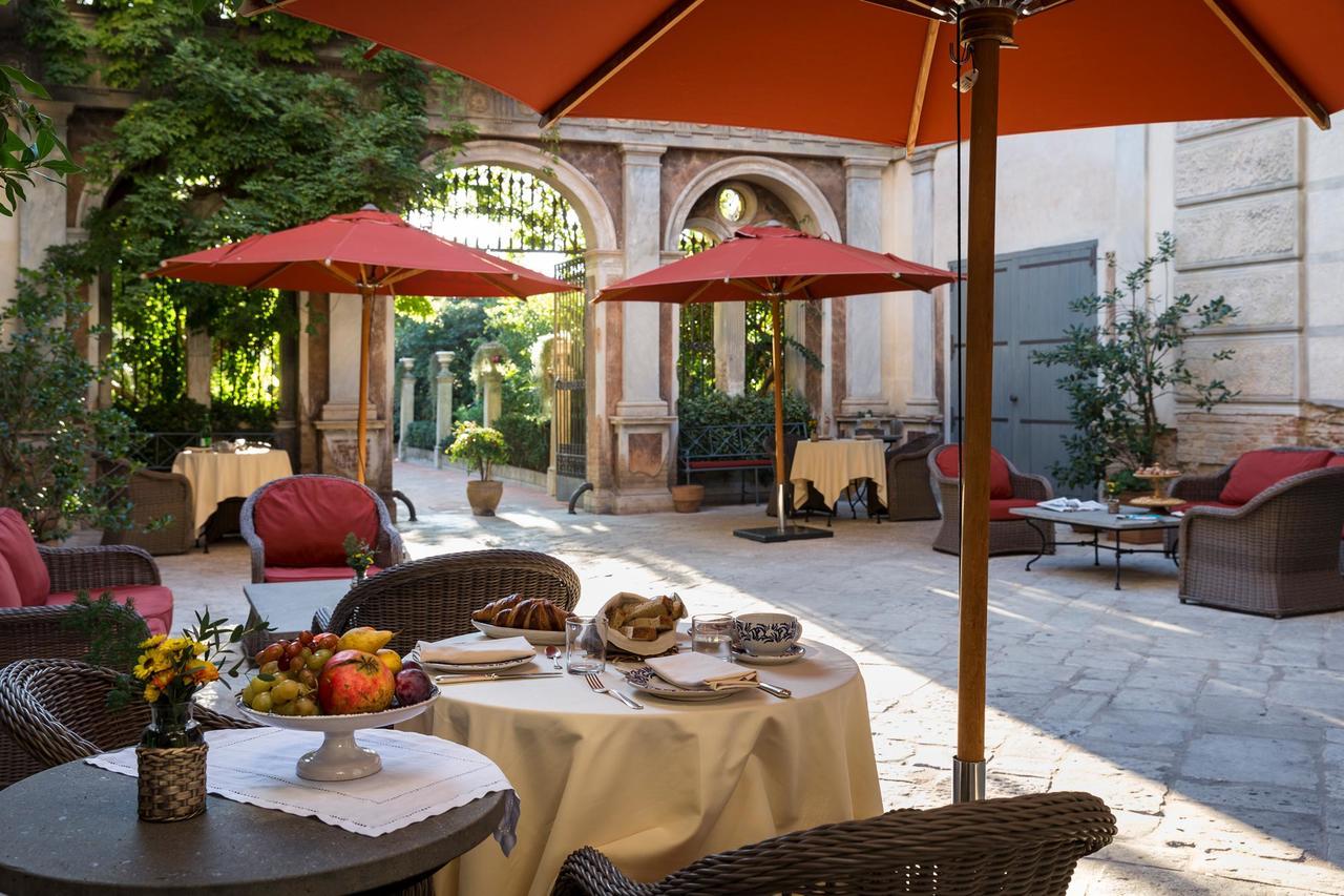 Palazzo Margherita Hotel Bernalda Exterior photo